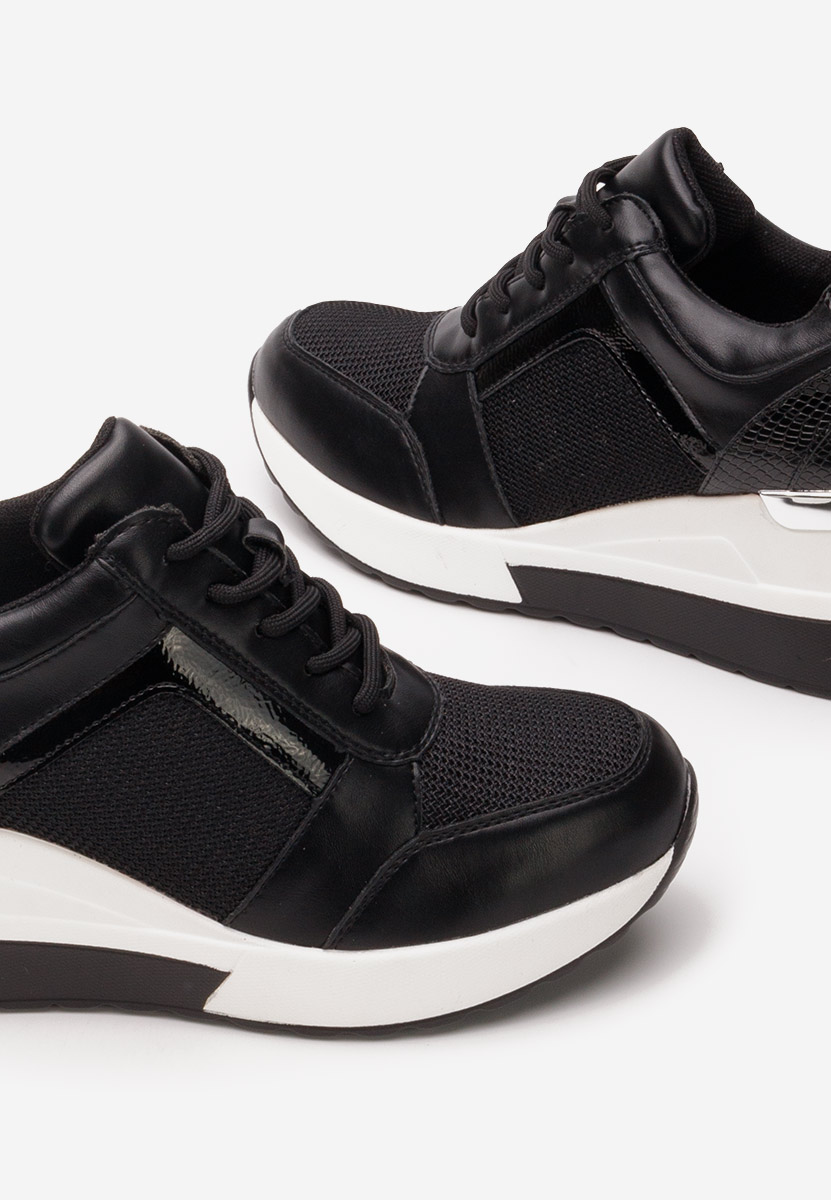 Černé dámské tenisky na klínku Venista V2