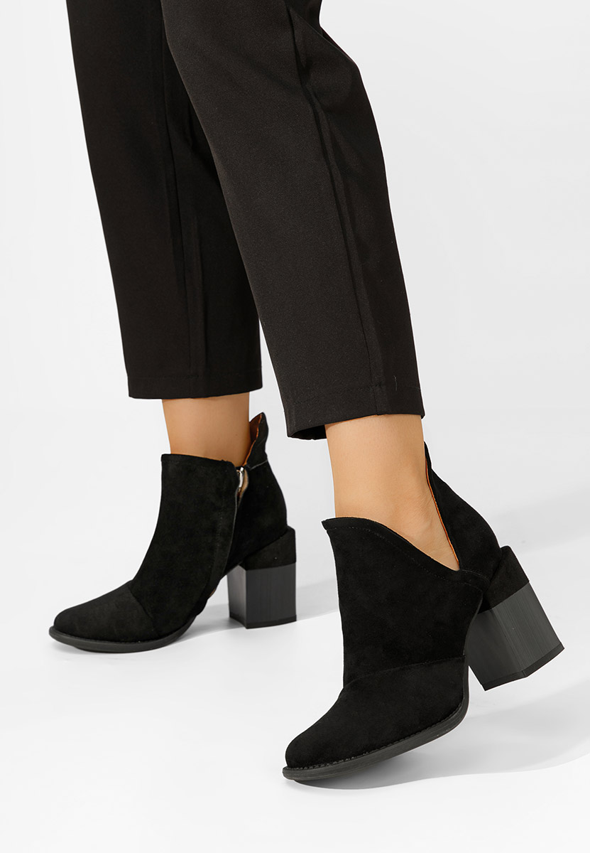 Černé kotníkové boty na podpatku Odeisa V3