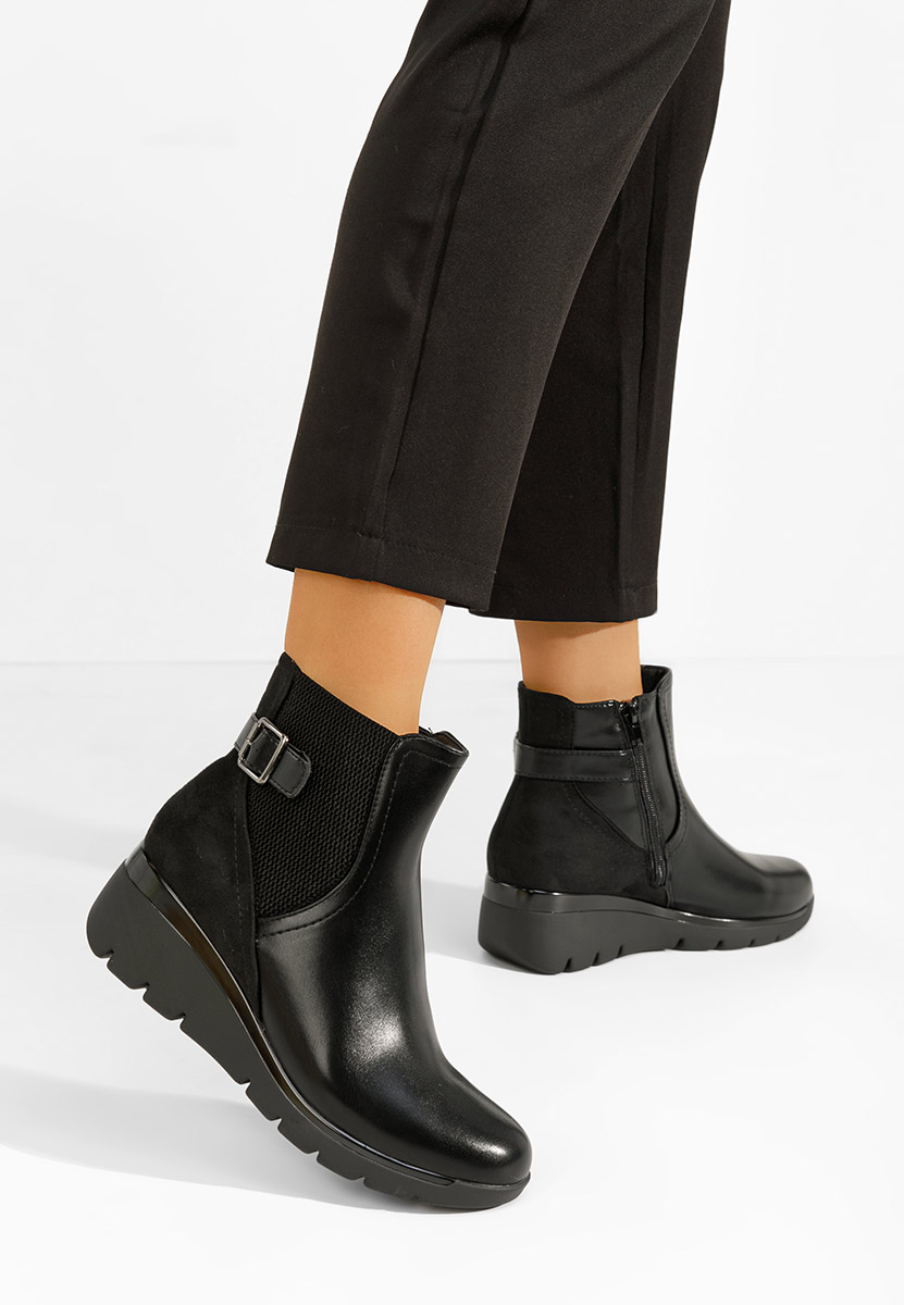 Černé členkové čižmy na platforme Ritama