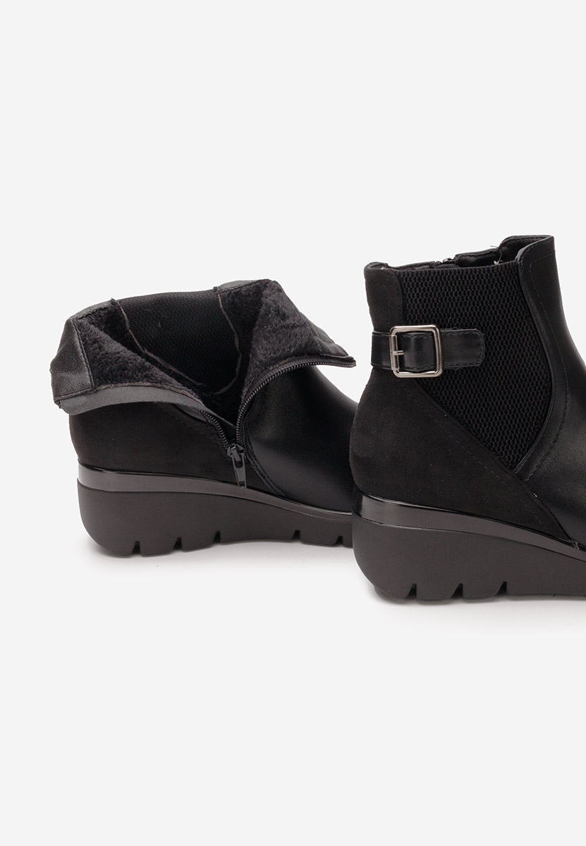 Černé členkové čižmy na platforme Ritama