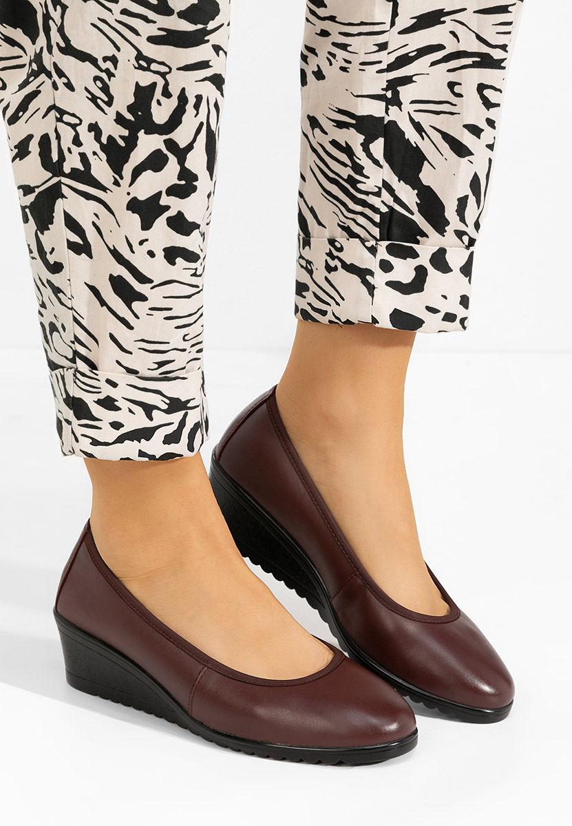 Bordové lodičky na klínku Josmia