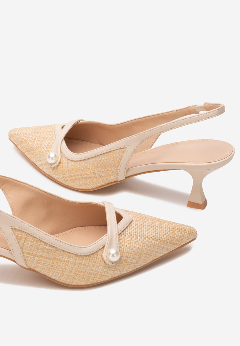 Béžové lodičky na nízkém podpatku Clemenia V2