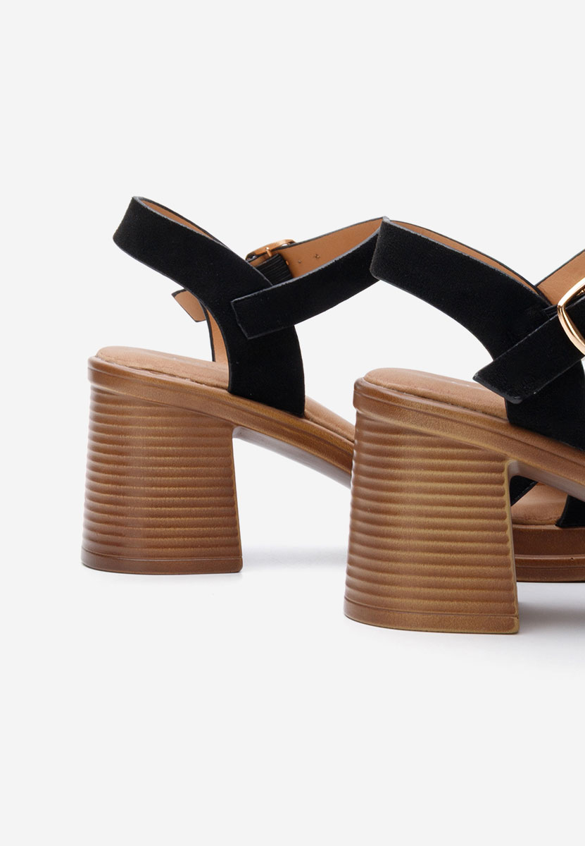 Černé sandály na podpatku Jacqualine