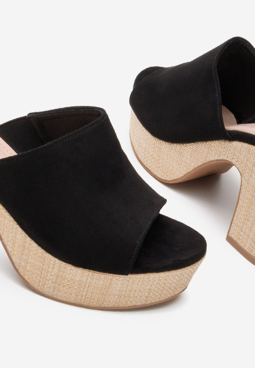 Černé pantofle na podpatku Charlene