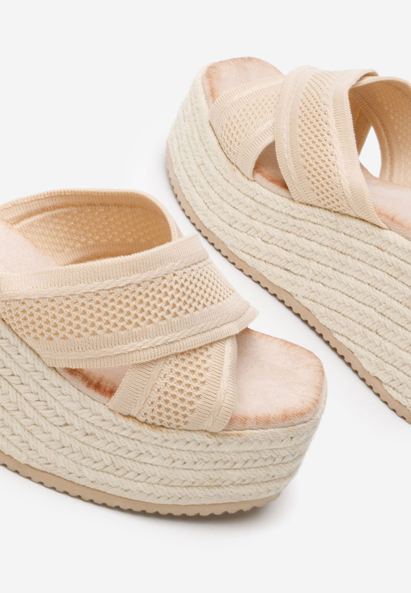 Béžové pantofle na platformě Maida