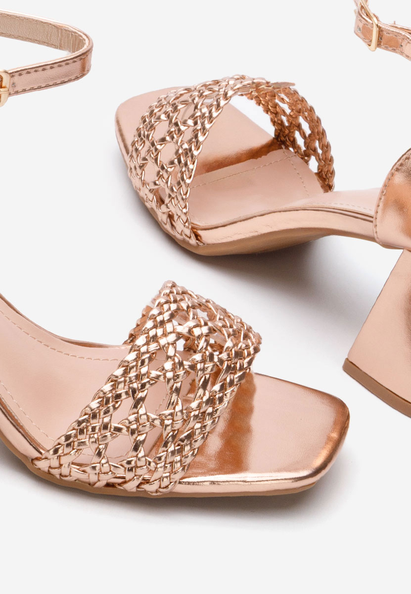 Champagne sandály na podpatku Nickyta