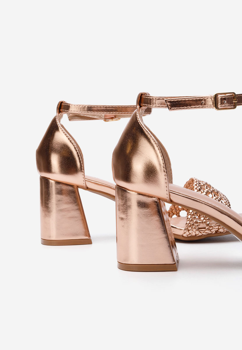 Champagne sandály na podpatku Nickyta