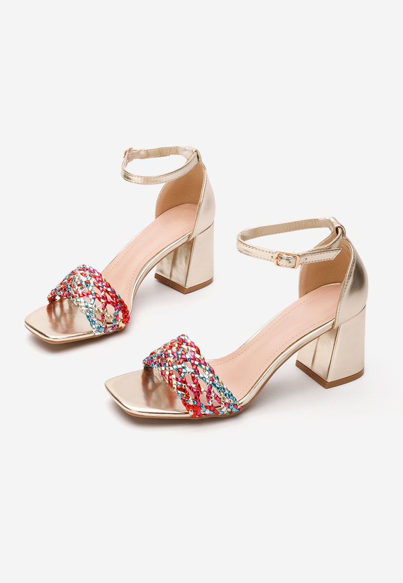 Viacfarebné sandály na podpatku Nickyta