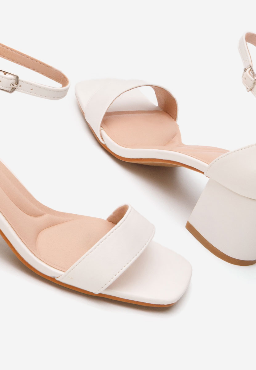 Bílé sandály na podpatku Karyssa V2