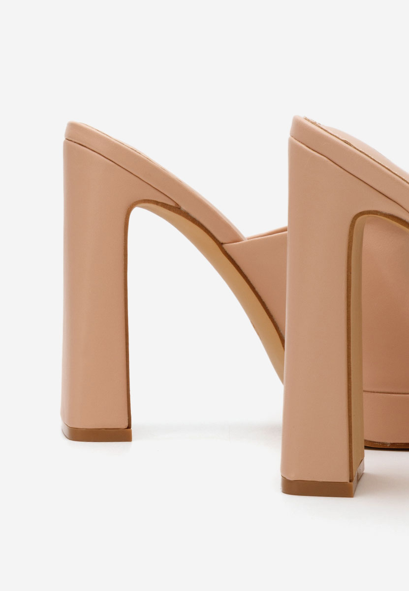 Tělové pantofle na podpatku Jysela