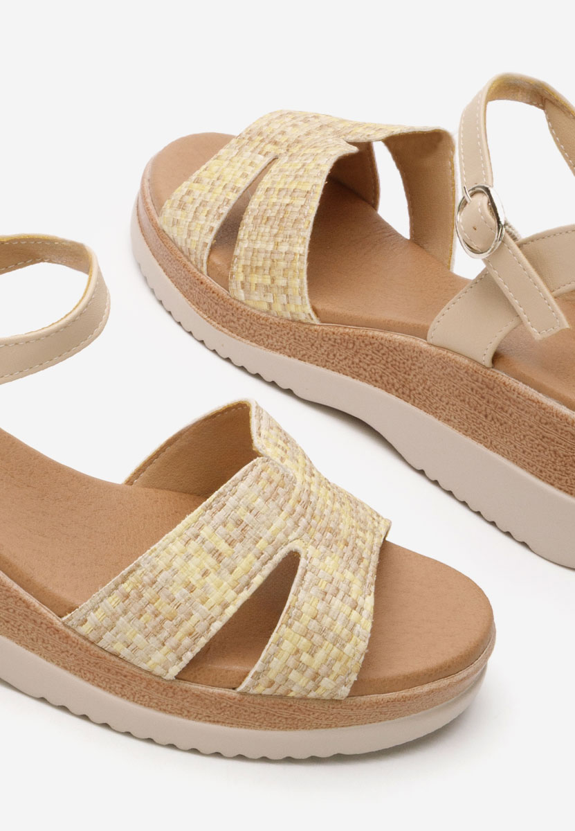 Béžové sandály na platformě Alisona