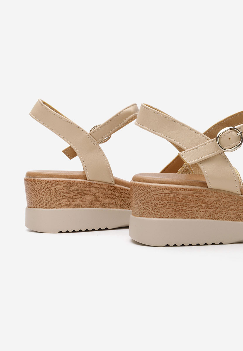 Béžové sandály na platformě Alisona