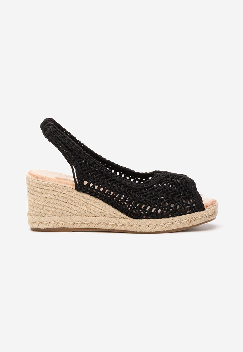 Černé sandály na klínku Xiomara