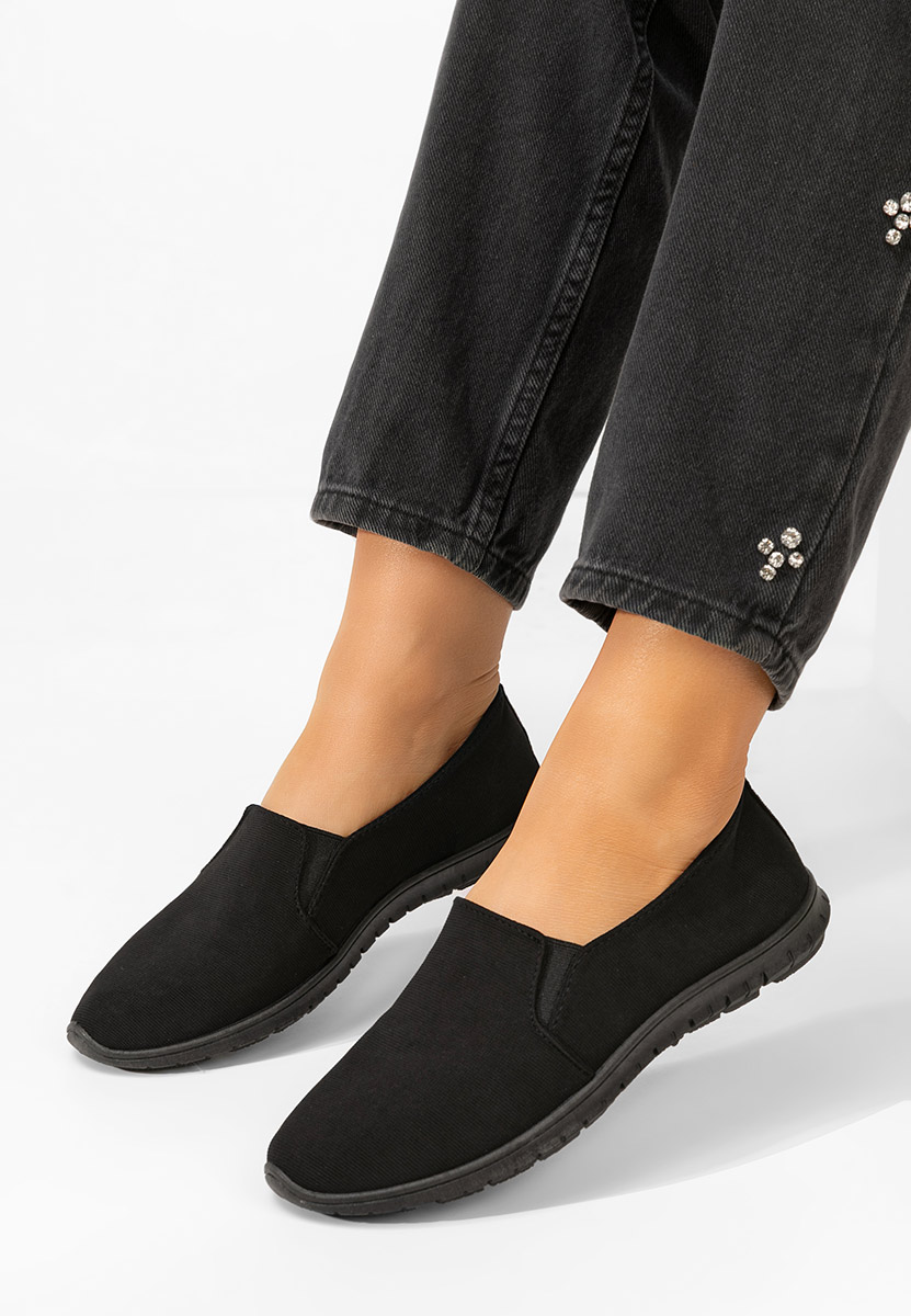 Levně Černé slip on tenisky Gretia