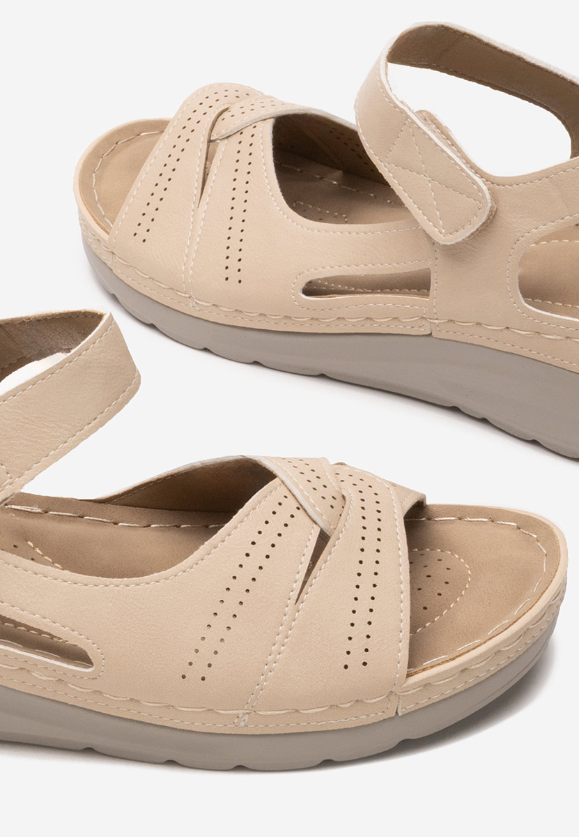 Béžové dámské sandály Shasta