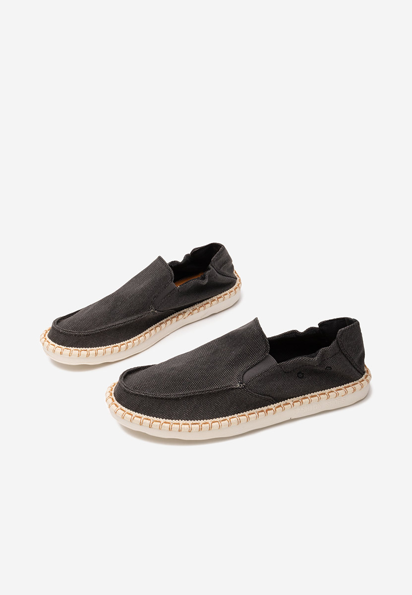 Černé  Casual Santana