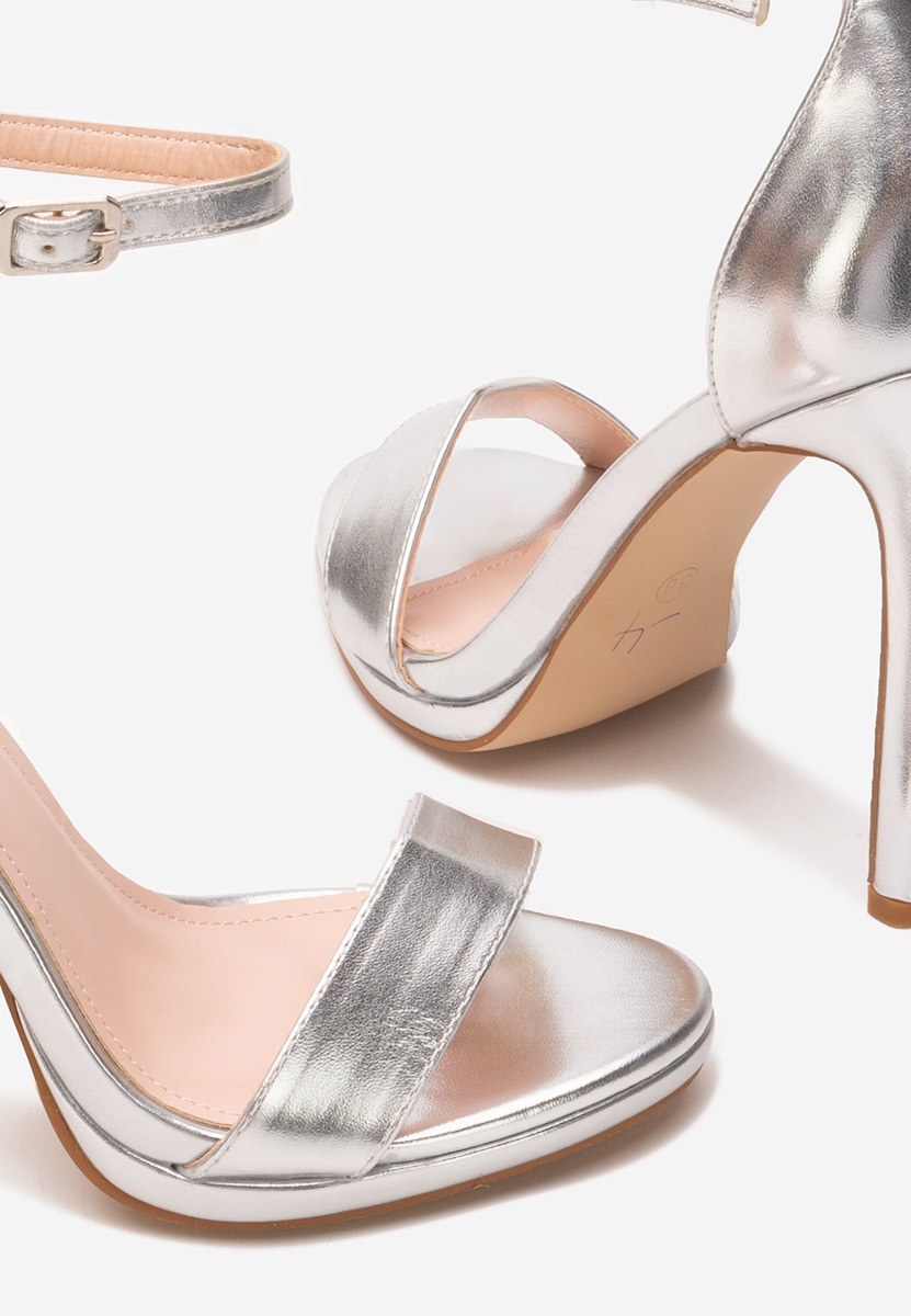 Stribrné sandály do špičky Barnysa