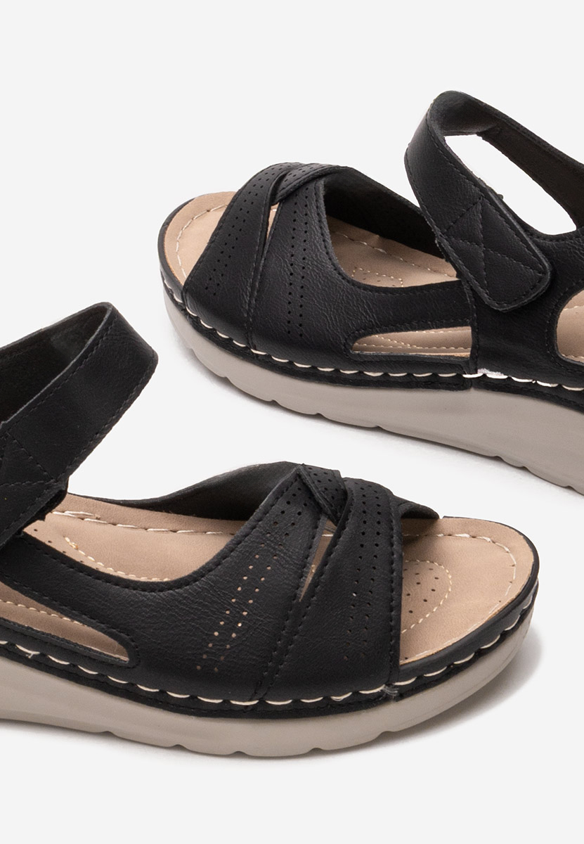 Černé dámské sandály Shasta