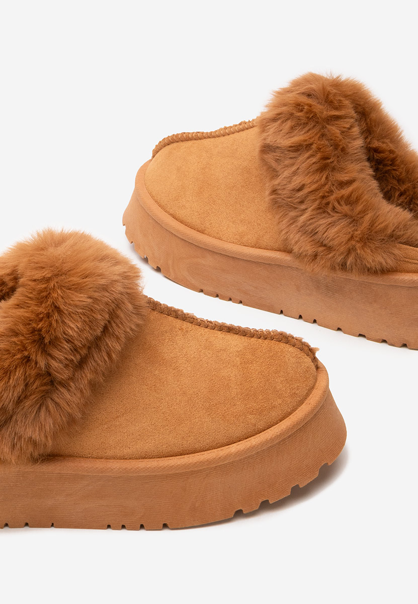 Camelové pantofle De casa Arisana