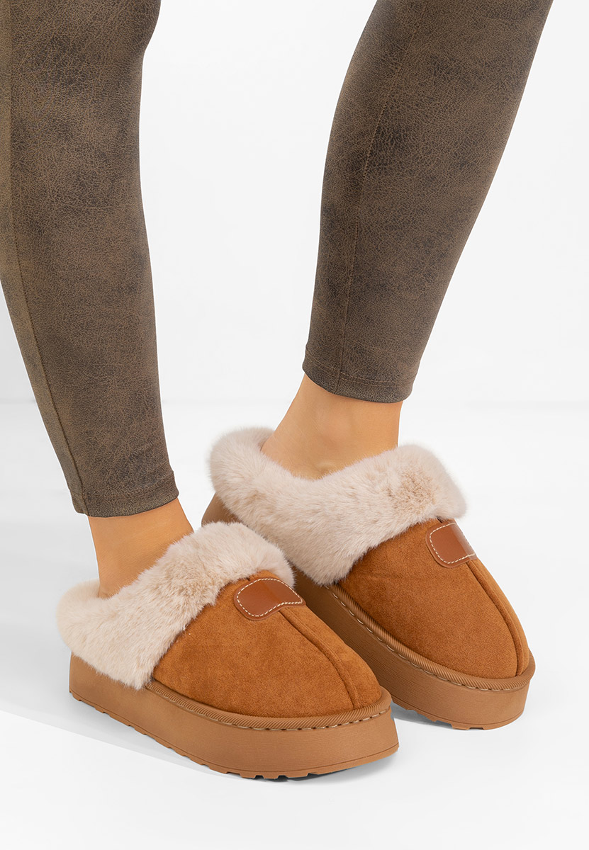 Camelové domácí pantofle Flufina