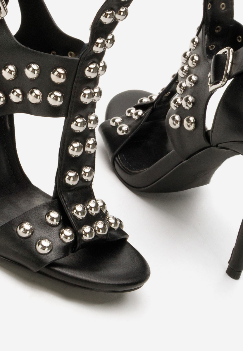 Černé sandály do špičky Clinita Černé sandály do špičky Clinita