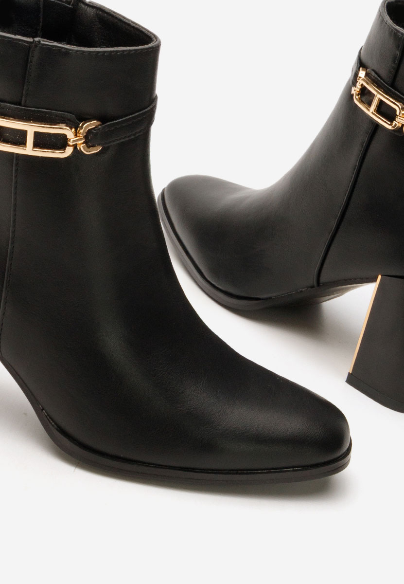 Černé kotníkové boty na podpatku Arletta