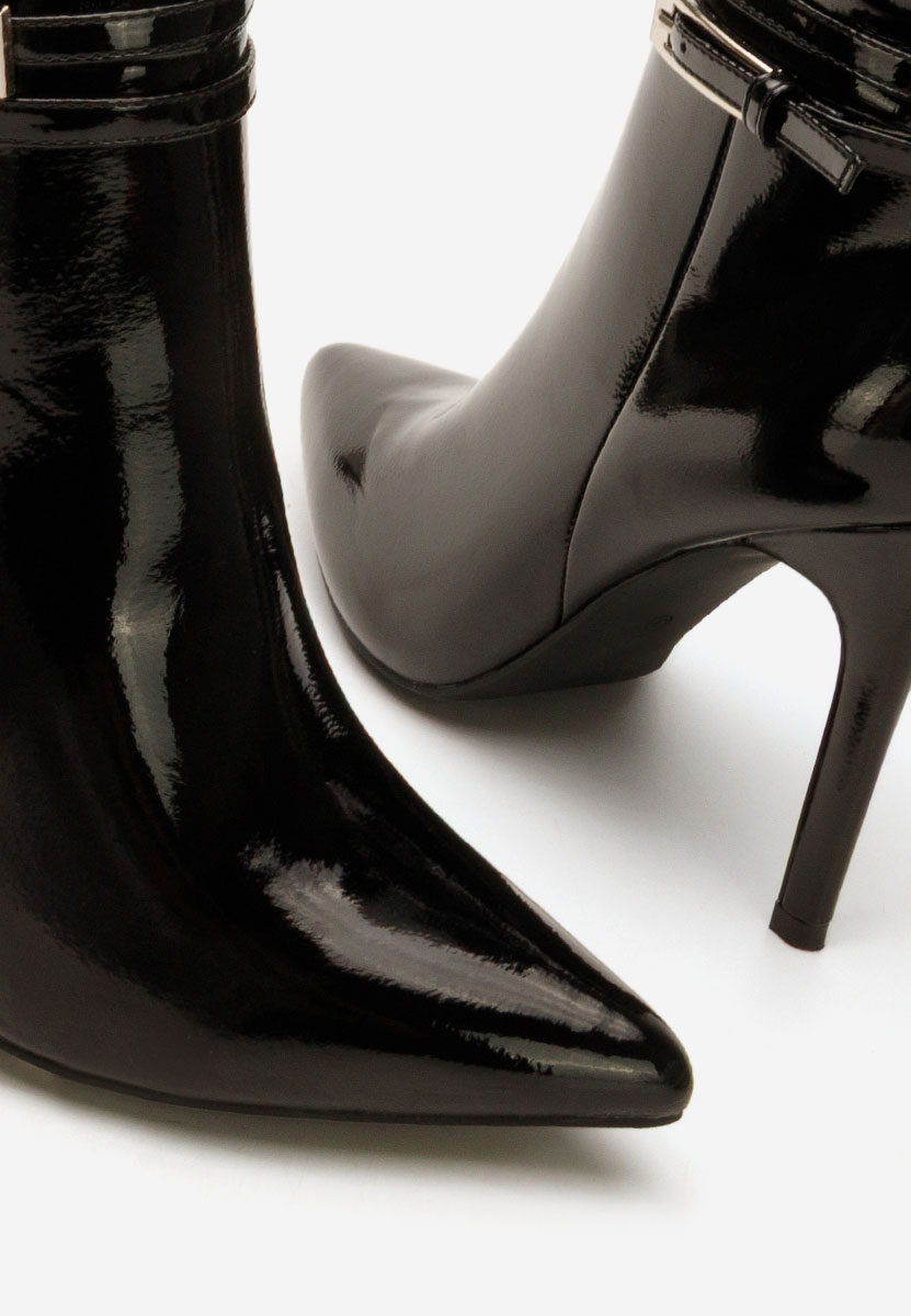 Černé kozačky na jehlovém podpatku Nivora