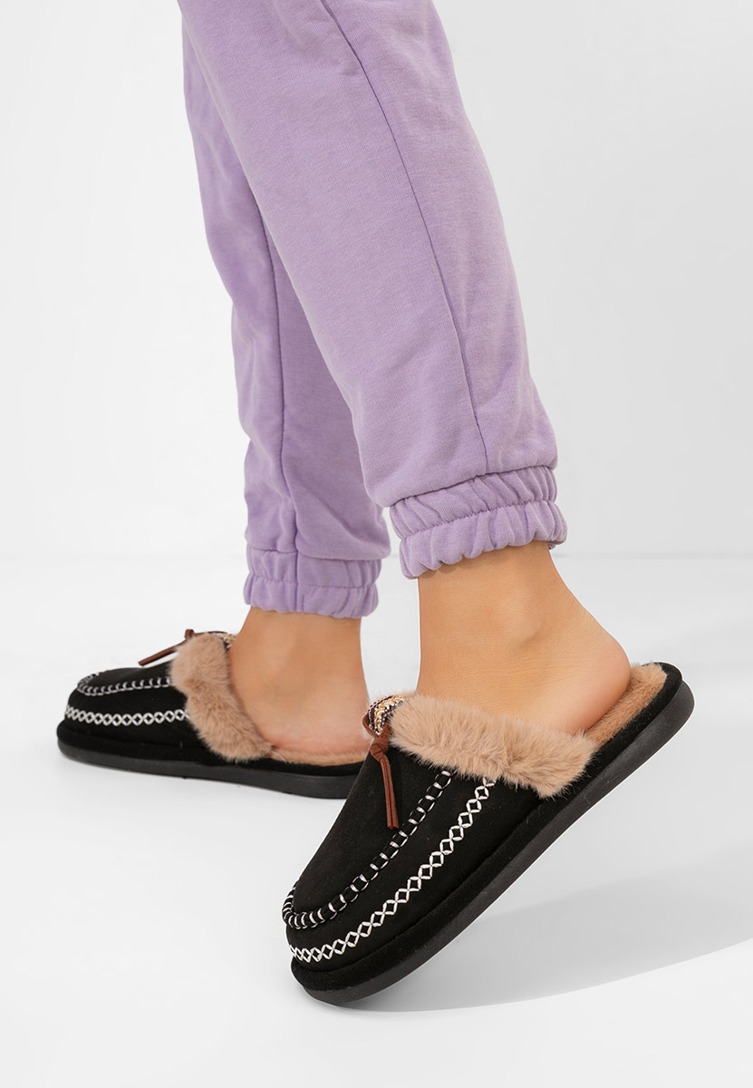 Černé domácí pantofle Zeriva