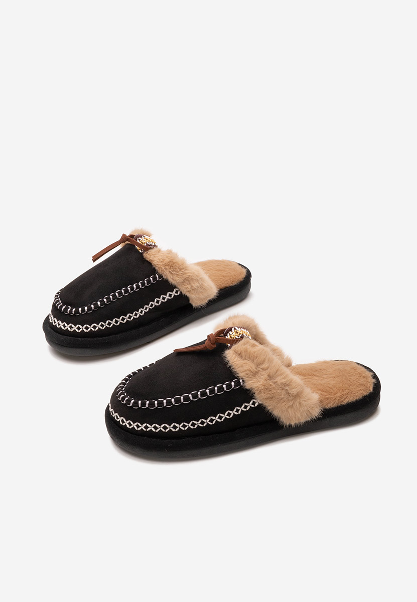 Černé domácí pantofle Zeriva