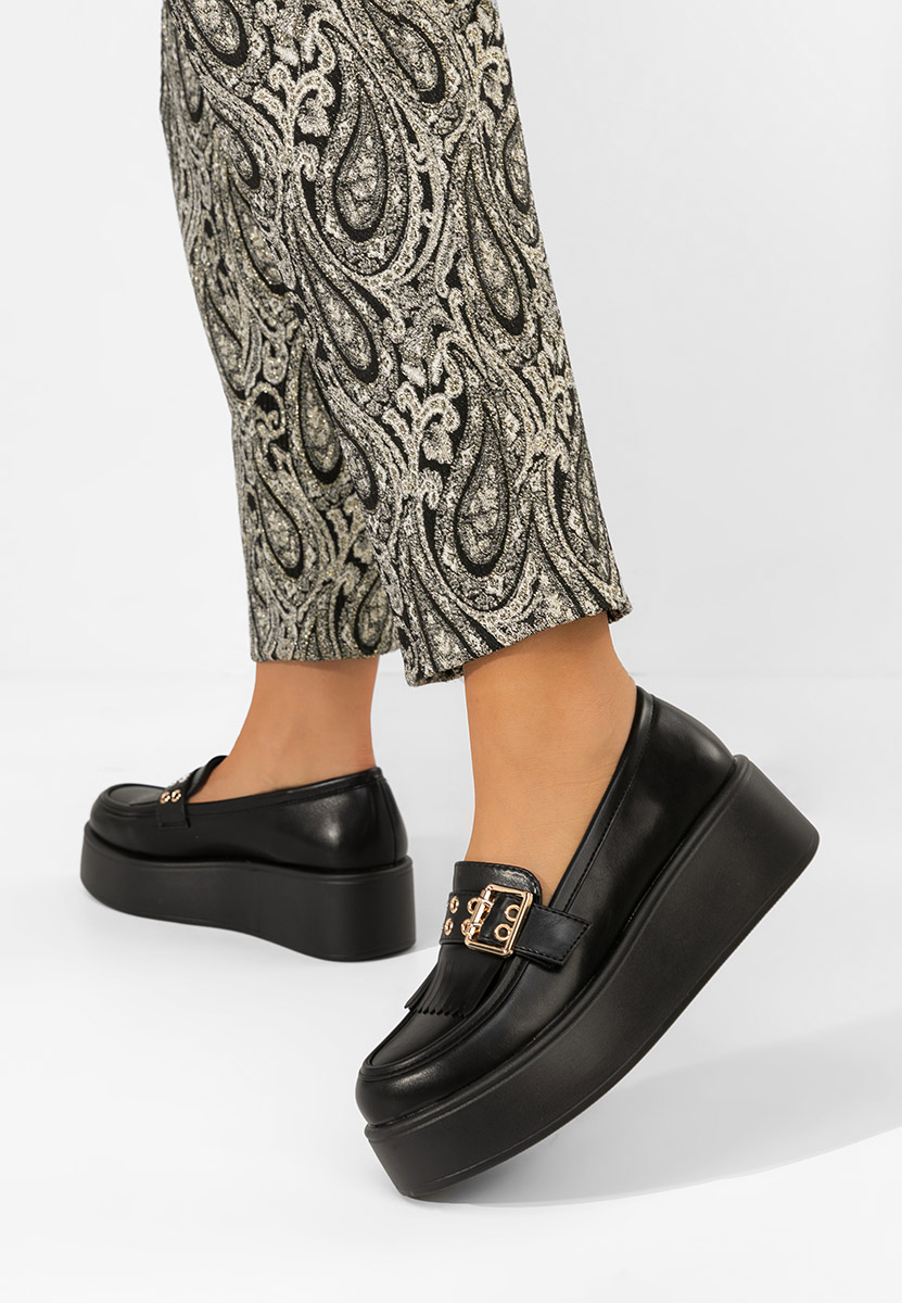 Černé mokasíny na platformě Magie Černé mokasíny na platformě Magie