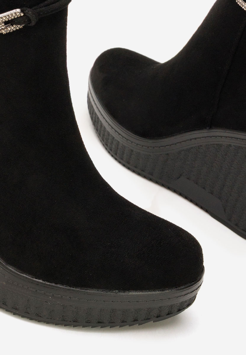 Černé polokozačky na platformě Charlet V3