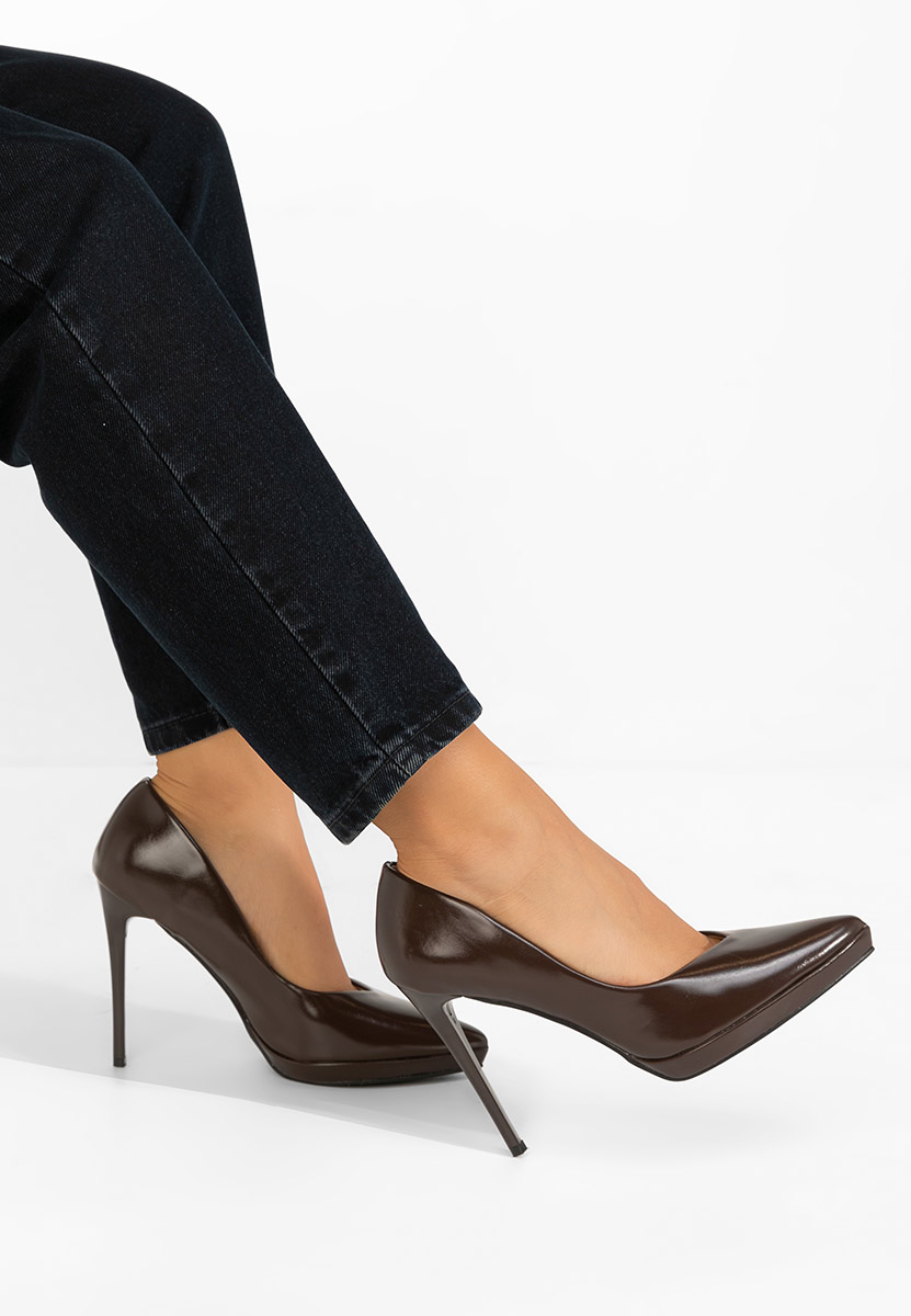 Hnedé lodičky do špičky Reneia Hnedé lodičky do špičky Reneia