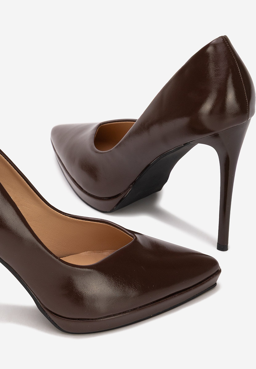 Hnedé lodičky do špičky Reneia Hnedé lodičky do špičky Reneia