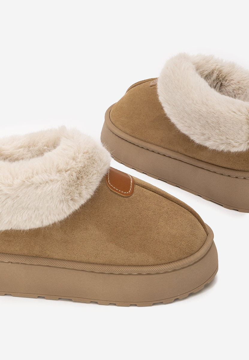 Khaki členkové čižmy na platforme Elarva