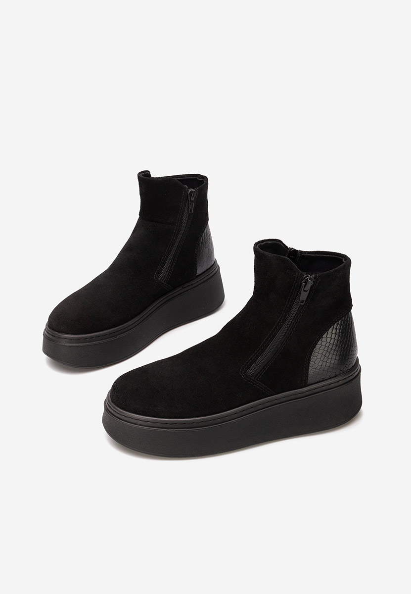 Černé kožené kotníkové boty Andiora Černé kožené kotníkové boty Andiora