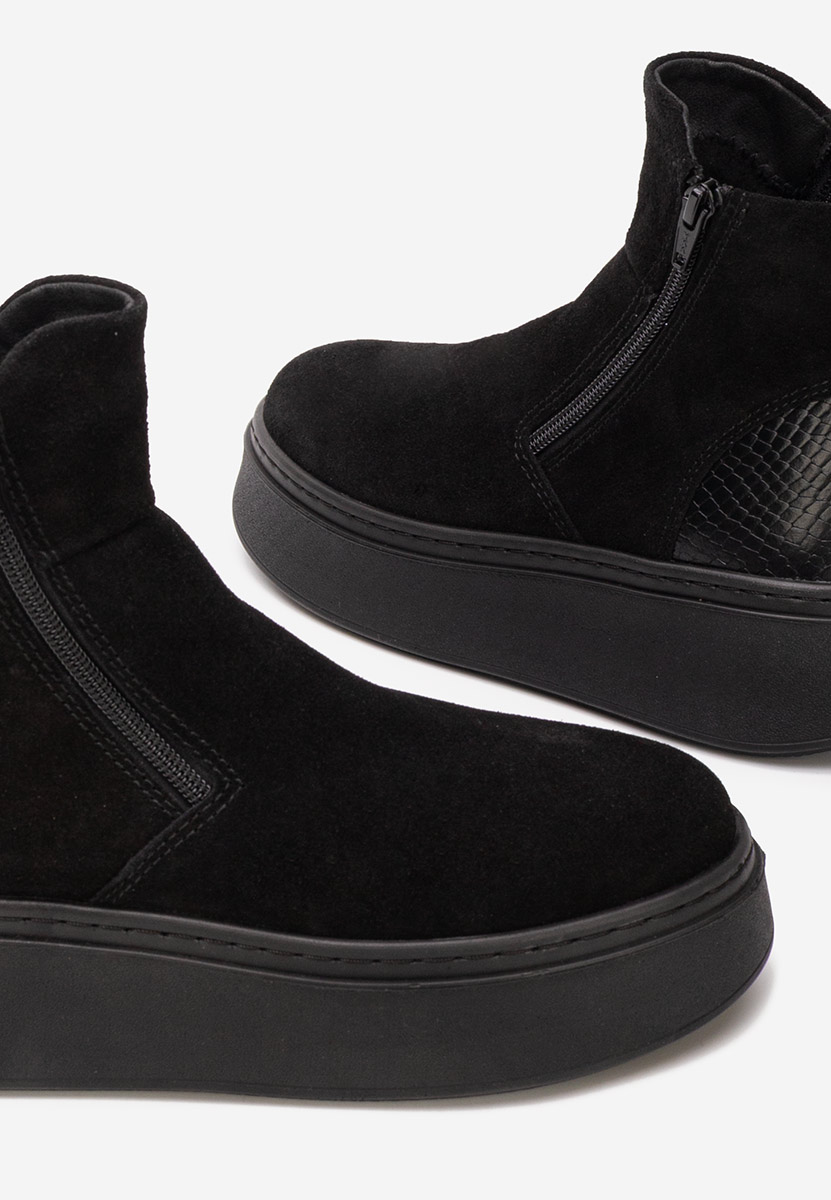 Černé kožené kotníkové boty Andiora Černé kožené kotníkové boty Andiora