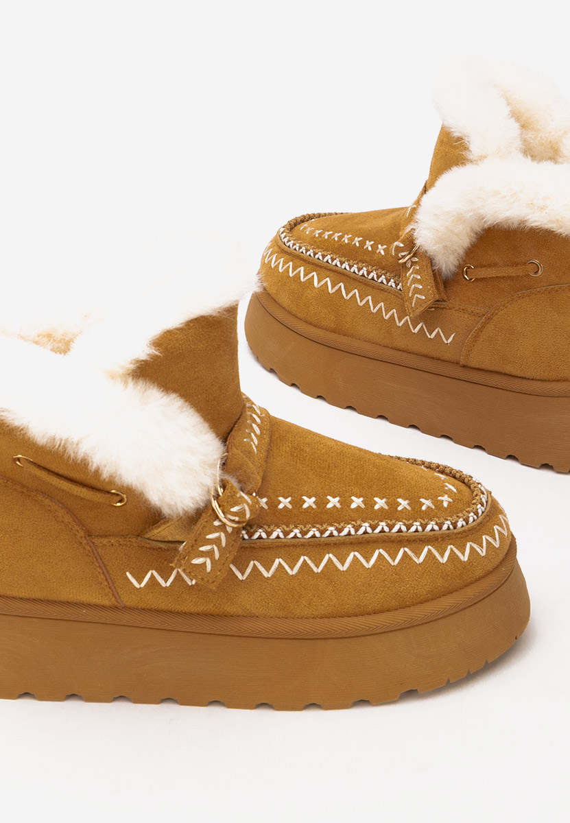 Camelové členkové čižmy na platforme Tavoria