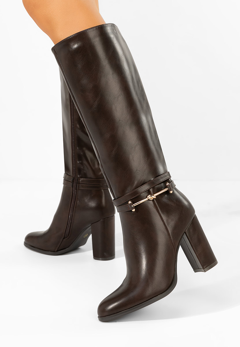 Hnedé kozačky na podpatku Dresara