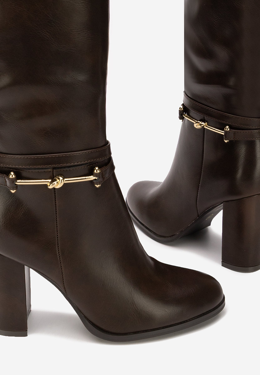 Hnedé kozačky na podpatku Dresara