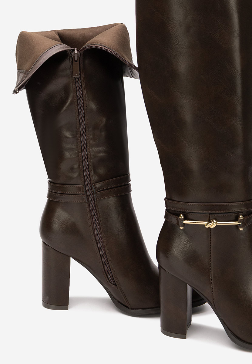 Hnedé kozačky na podpatku Dresara