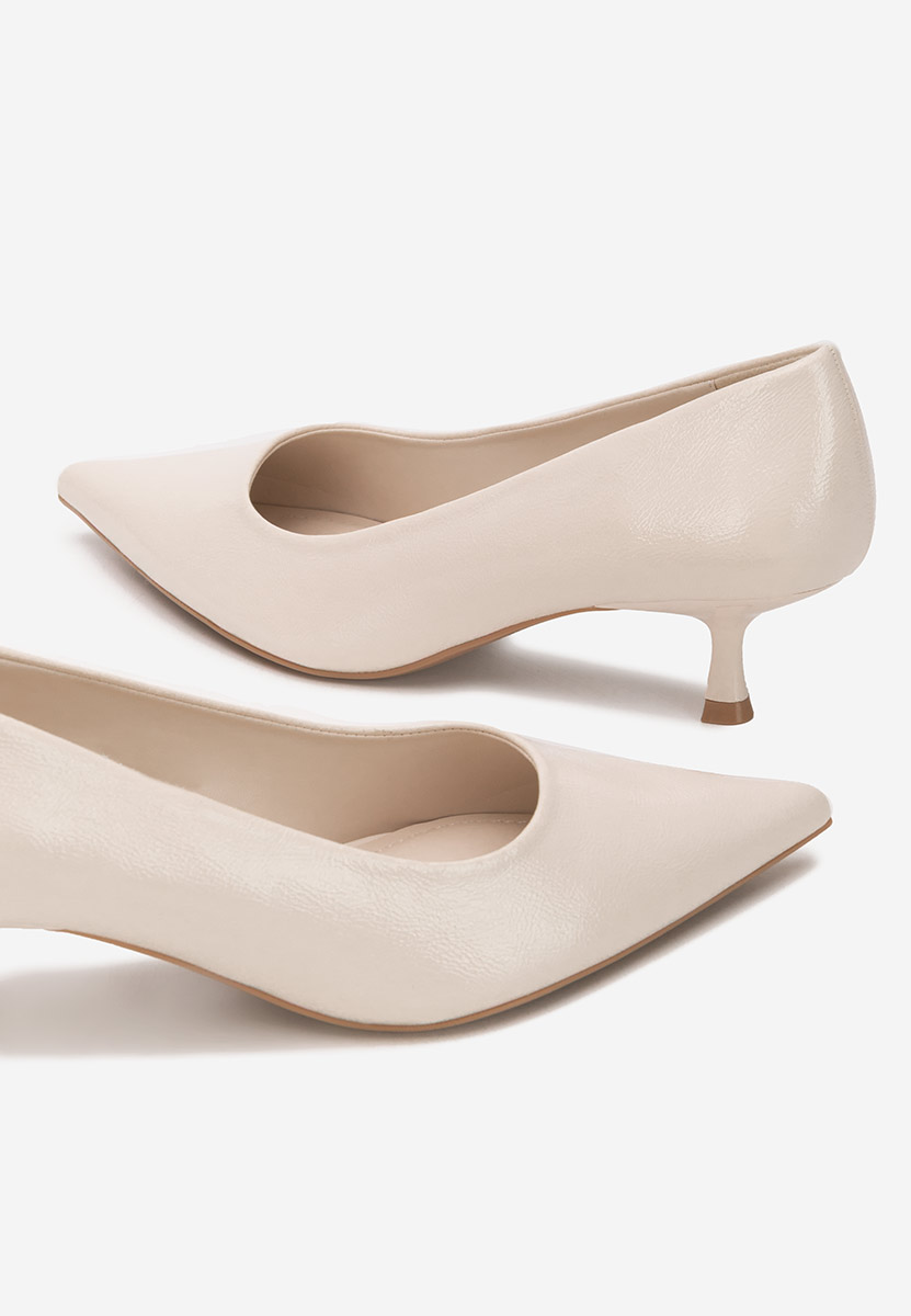 Béžové lodičky na nízkém podpatku Dianela