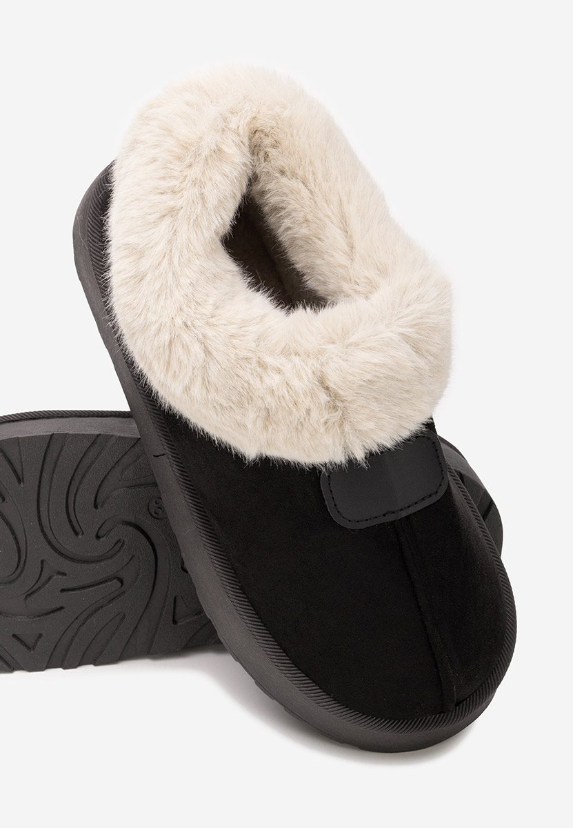 Černé členkové čižmy na platforme Elarva