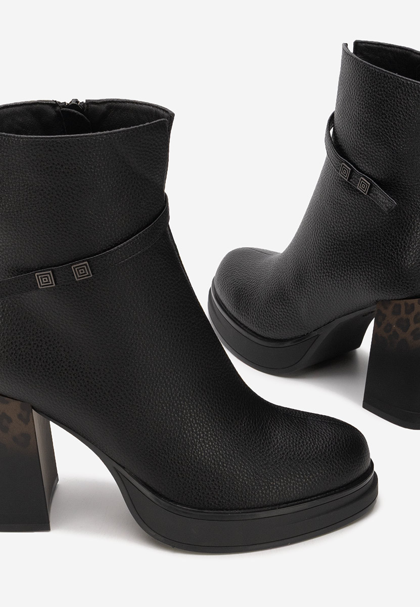 Černé kotníkové boty na podpatku Rannia V2