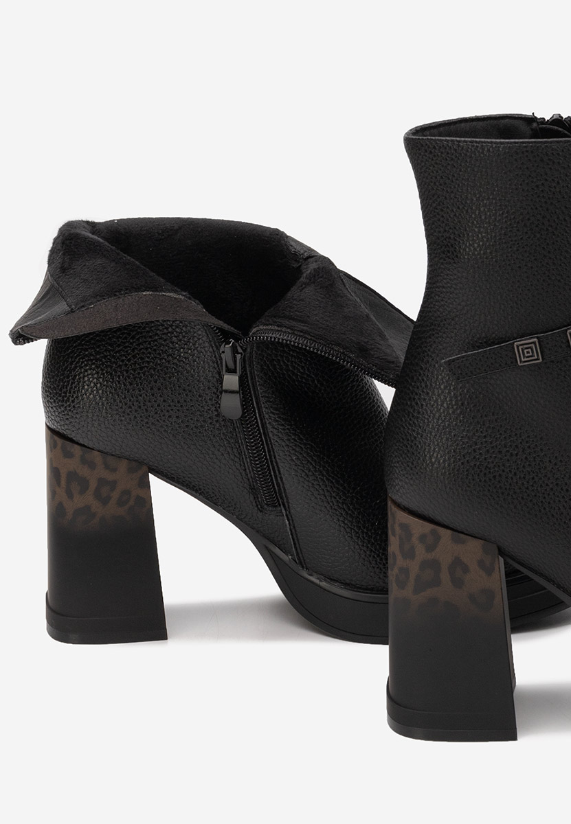 Černé kotníkové boty na podpatku Rannia V2