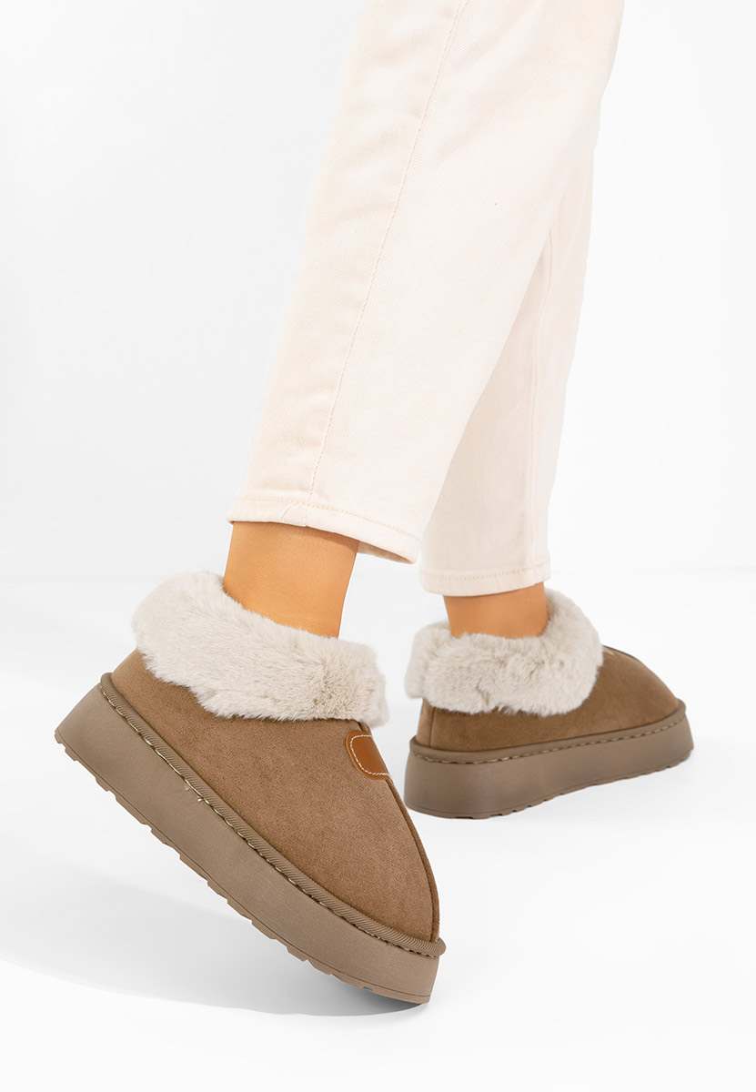 Hnedé členkové čižmy na platforme Elarva