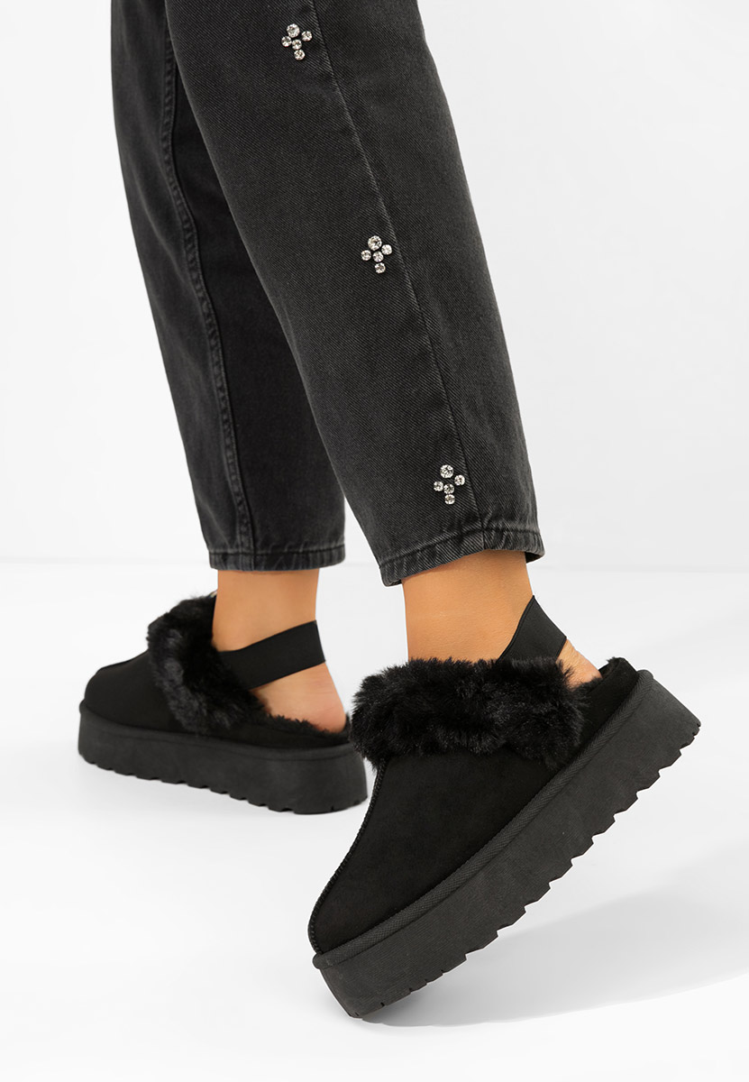 Černé pantofle na platformě Edden