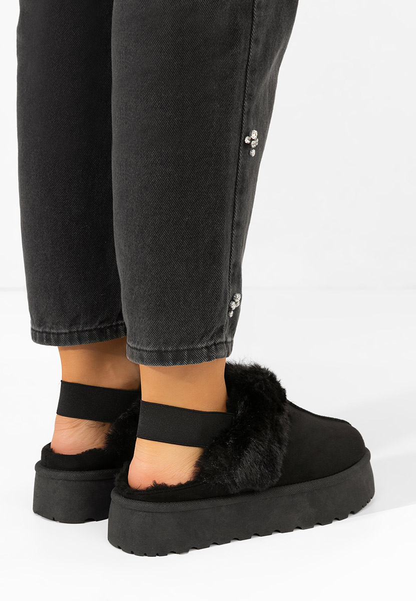 Černé pantofle na platformě Edden