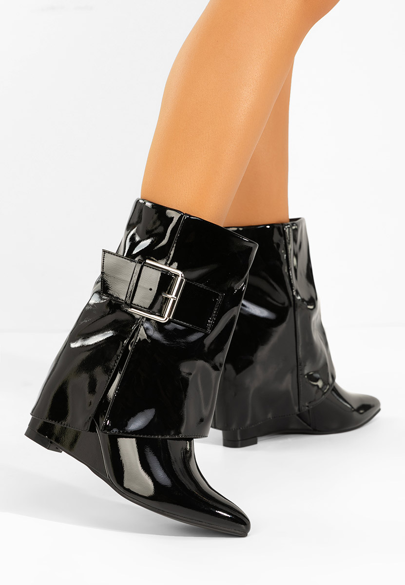 Černé kotníkové boty na klínku Irinea V2