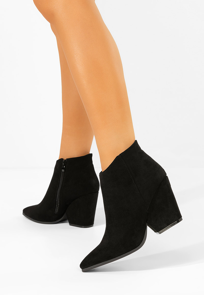 Černé kotníkové boty cowboy Versalia