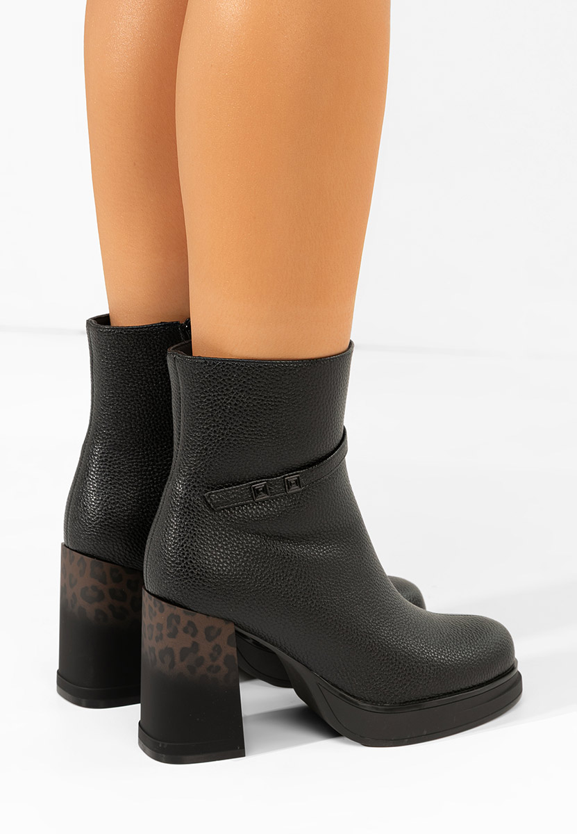 Černé kotníkové boty na podpatku Rannia V2